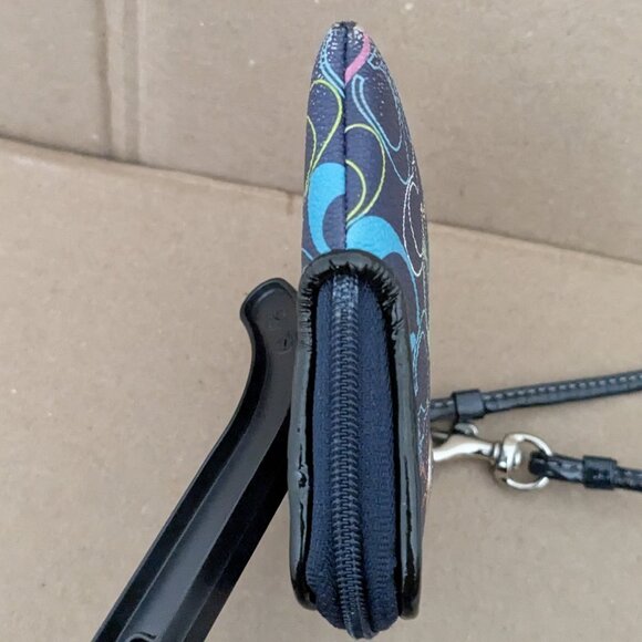 Coach Women's  Blue Wristlet Wallet Corner Zip With Signature - Picture 5 of 12